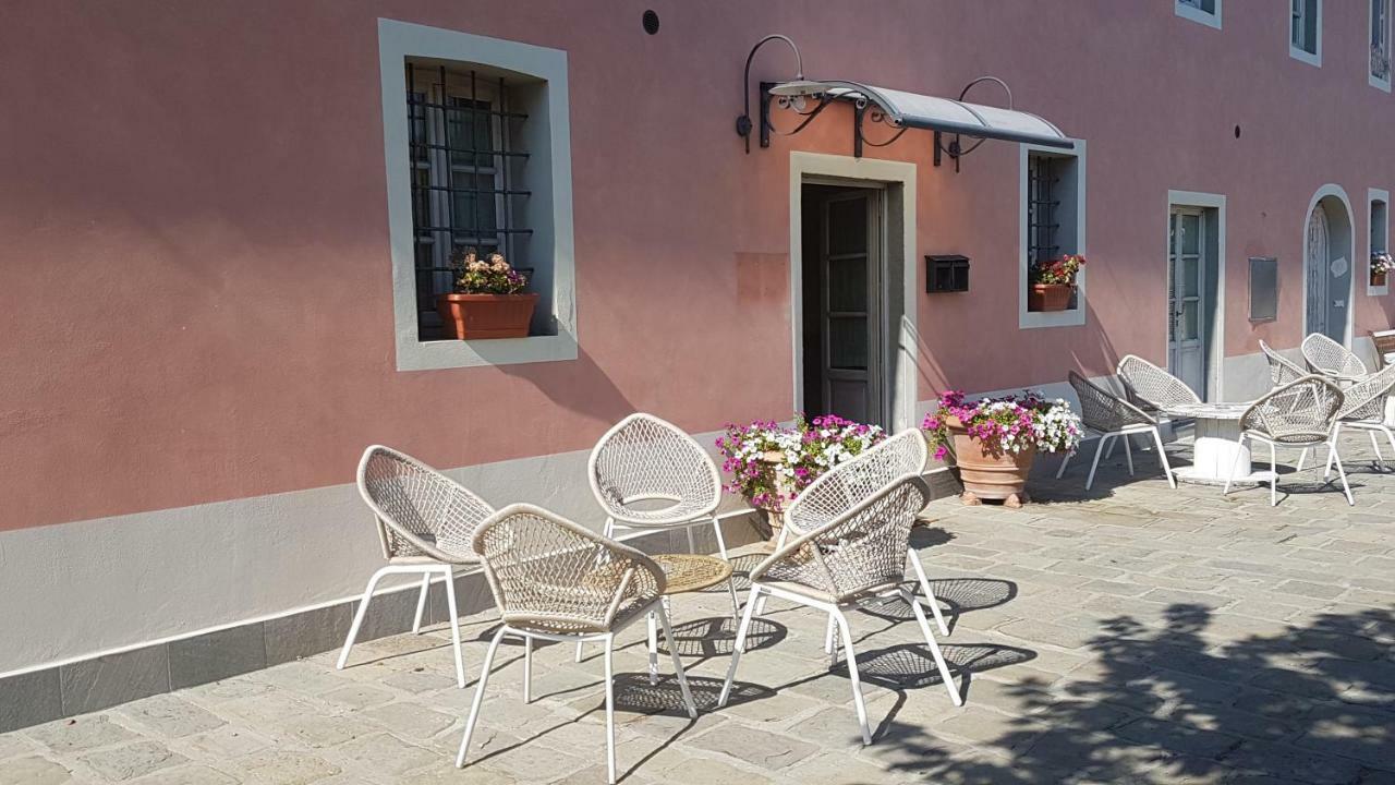 Casal Sant'Elena Bed & Breakfast Altopascio Exterior photo